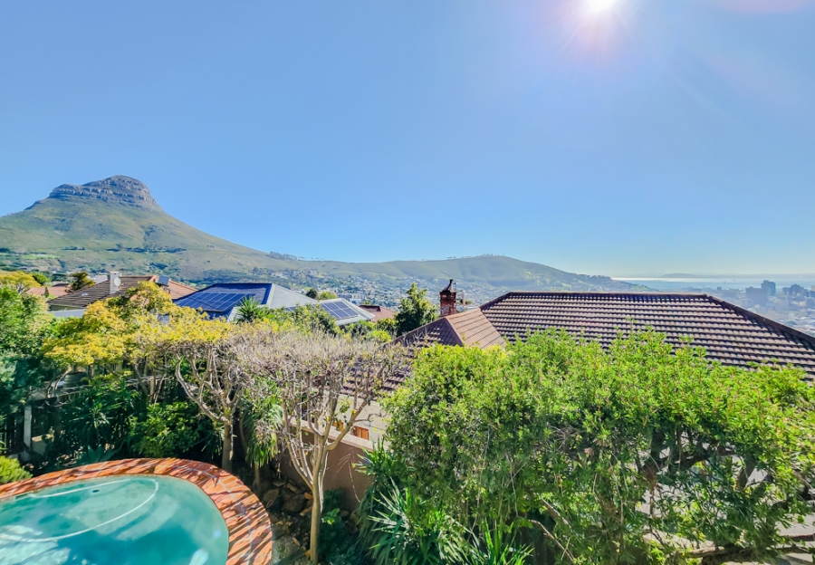 4 Bedroom Property for Sale in Oranjezicht Western Cape